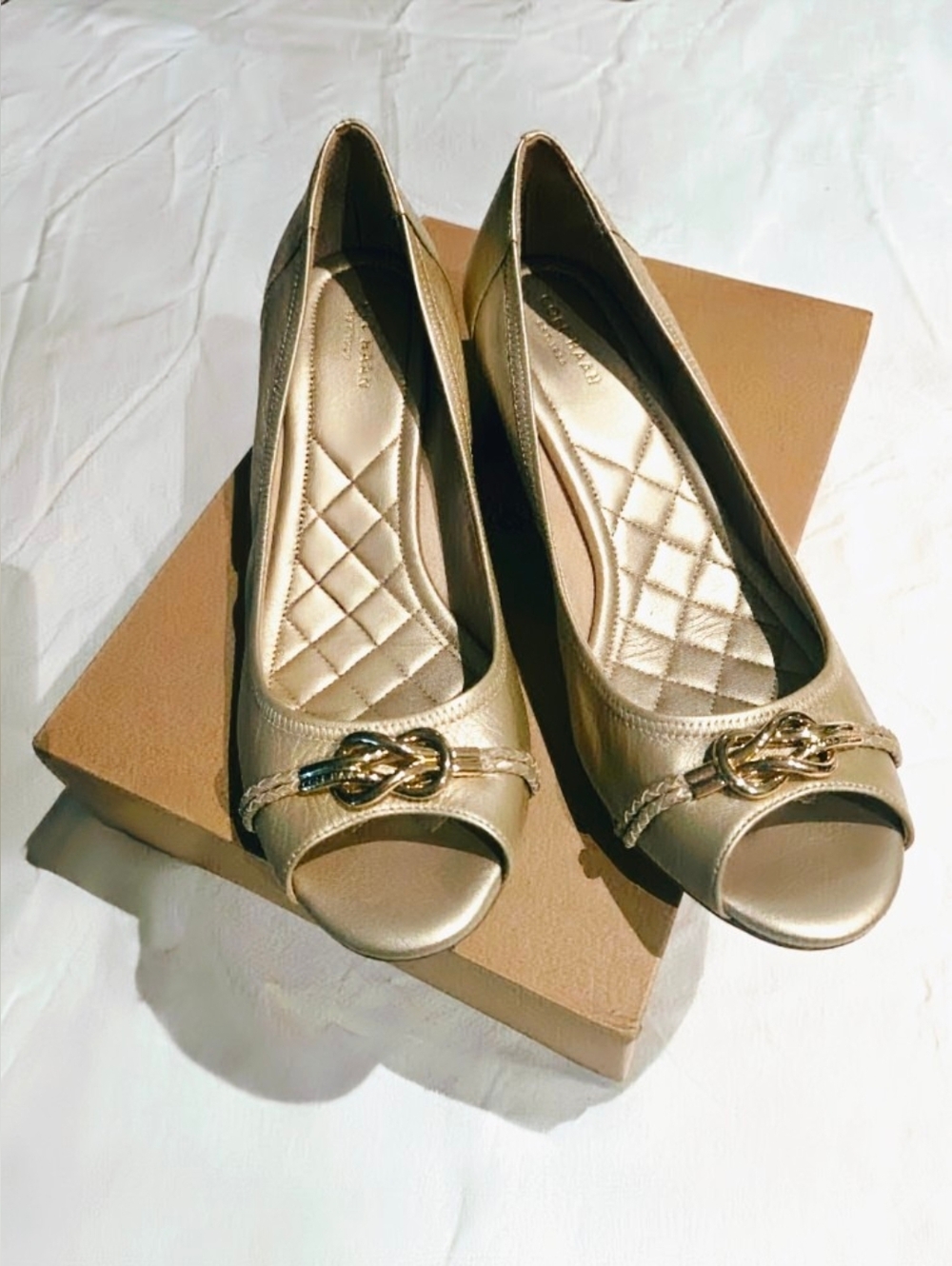 NWOB - 👠RARE Cole Haan Leather w/Gold Emblem Peep-Toe; 2" Wedge; Tan/Beige; 9B
